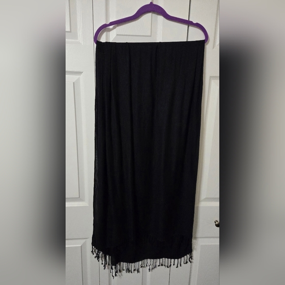 Ashley Cooper Black Scarf Shawl - Picture 3 of 7